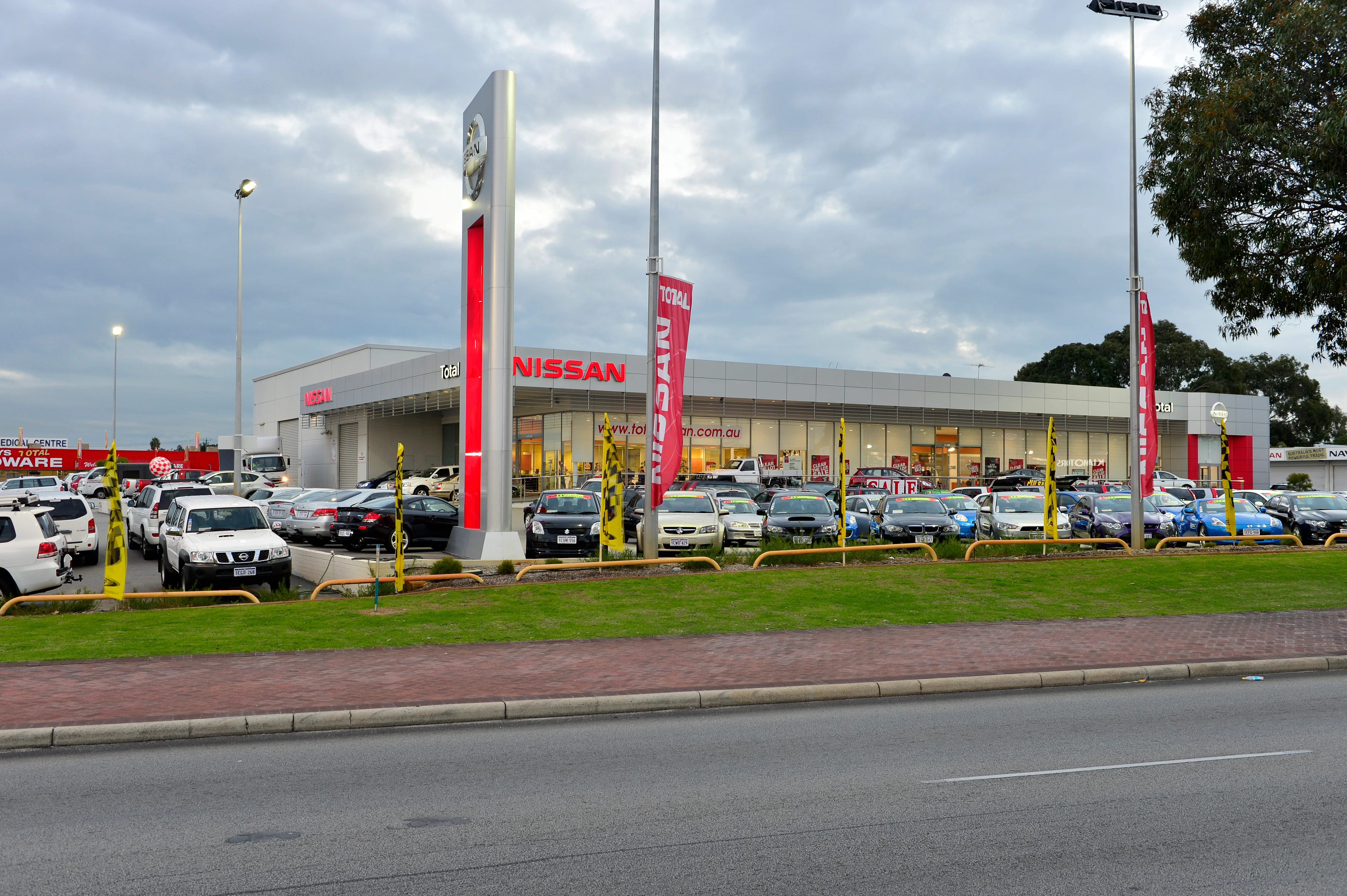 Total Nissan used hero image