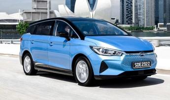 BYD E6