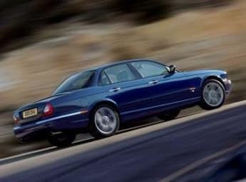 Jaguar XJR