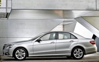 Explore the 2009 Mercedes-Benz E-Class Range