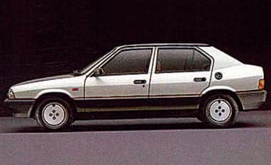 Alfa Romeo 33 1986