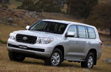 Complete guide to Toyota Land Cruiser 2011