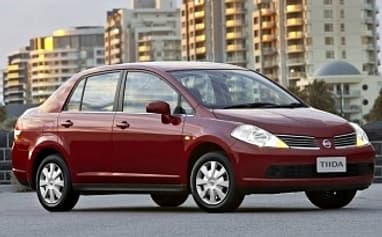 Nissan TIIda 2011