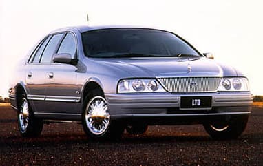 Ford LTD 2002