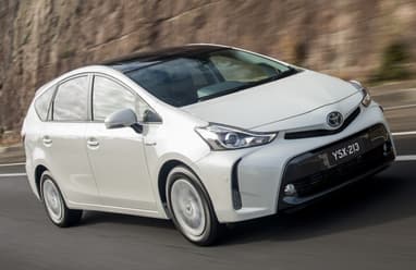 Toyota Prius V 2022
