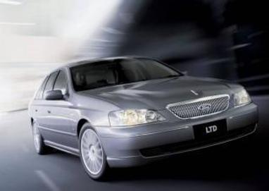 Ford LTD 2004