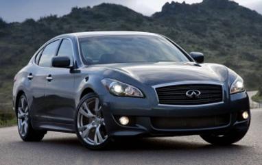 Infiniti Q70 2014