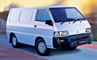 Mitsubishi Express 2014