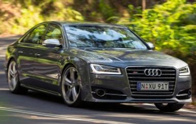 Audi S8 2015