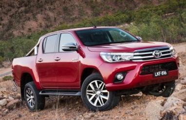 Complete guide to Toyota HiLux 2016