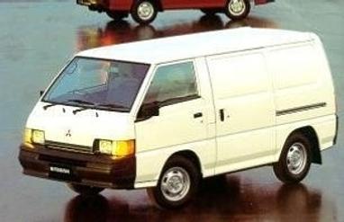 Mitsubishi Express 2008