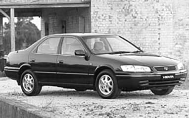 Toyota Vienta 2000