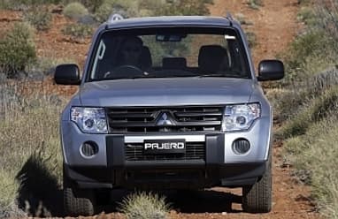 Complete guide to Mitsubishi Pajero 2011