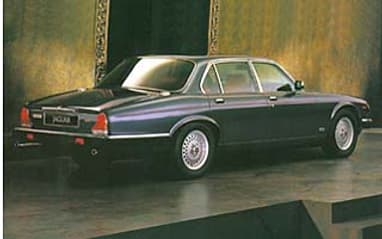 Jaguar V12 1990