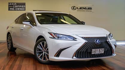 Lexus LS600H Dimensions 2018 - Length, Width, Height, Turning