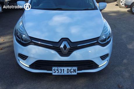 White 2019 Renault Clio Hatchback Life