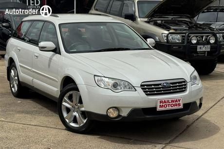White 2008 Subaru Outback Wagon 2.5I