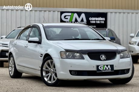 White 2010 Holden Calais Sedan V