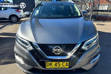 Grey 2017 Nissan Qashqai Wagon N-Tec