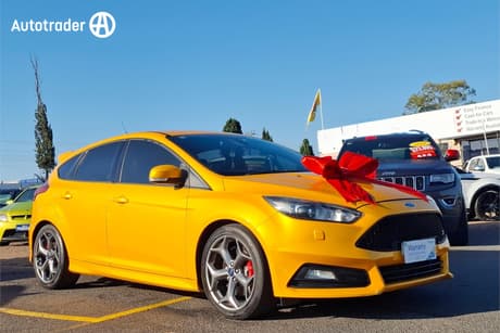 Yellow 2015 Ford Focus Hatchback St