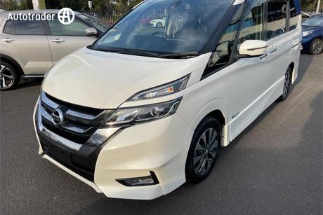 White 2016 Nissan Serena SUV HYBRID