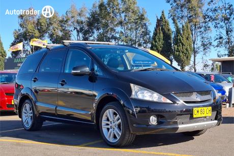Black 2010 Mitsubishi Grandis Wagon Vr-X
