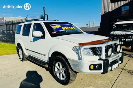 White 2012 Nissan Pathfinder Wagon Ti 550 (4X4)