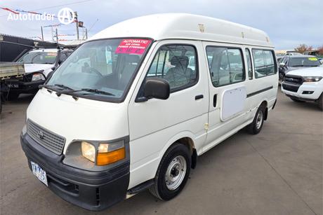 White 1999 Toyota HiAce Bus Commuter