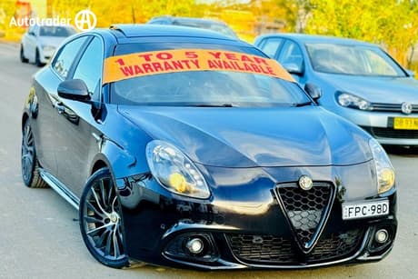 Black 2015 Alfa Romeo Giulietta Hatchback Distinctive