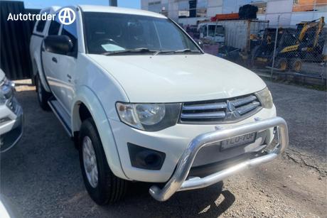 White 2011 Mitsubishi Triton Double Cab Utility Gl-R (4X4)
