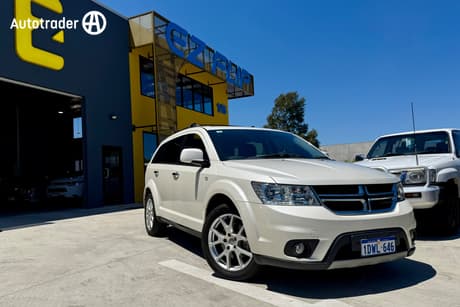 White 2012 Dodge Journey Wagon R/T