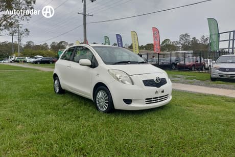 White 2007 Toyota Yaris Hatchback Yr