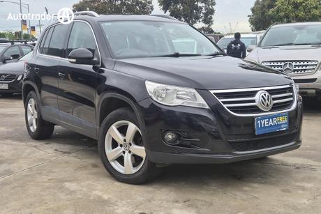 Black 2011 Volkswagen Tiguan Wagon 147 Tsi