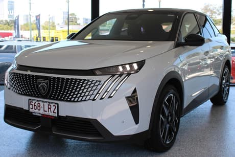 White 2024 Peugeot 3008 Wagon Gt Premium Hybrid