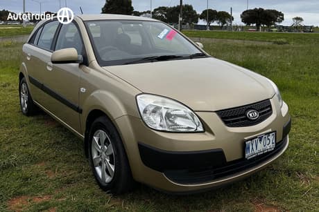 Gold 2008 Kia RIO Hatchback Lx