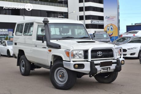 2014 Toyota Landcruiser Workmate (4X4) 11 Seat Vdj78R My12 Update