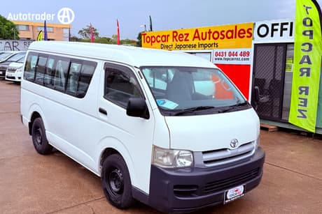 2005 Toyota HiAce COMMUTER