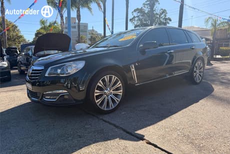 Green 2014 Holden Calais Sportswagon V