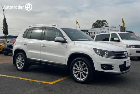 White 2012 Volkswagen Tiguan Wagon 155 Tsi (4X4)