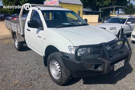 White 2013 Mitsubishi Triton Cab Chassis Gl
