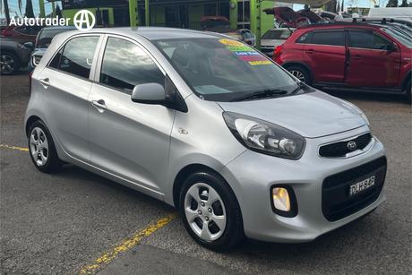 Silver 2016 Kia Picanto Hatchback Si
