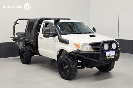 White 2008 Toyota Hilux Cab Chassis Sr (4X4)