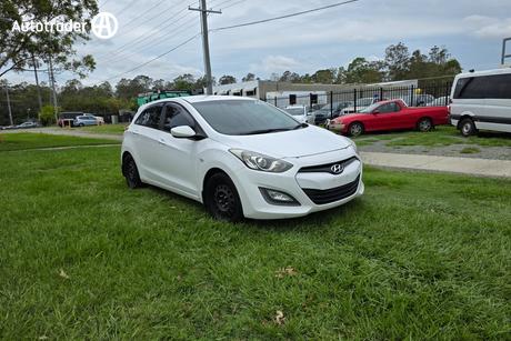 White 2013 Hyundai I30 Hatchback Active 1.6 Crdi