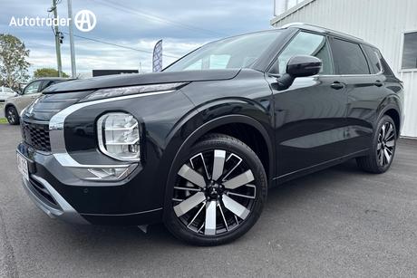 Black 2025 Mitsubishi Outlander Wagon Exceed 5 Seat (Awd)