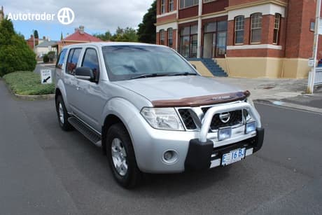 Silver 2010 Nissan Pathfinder Wagon St (4X4)