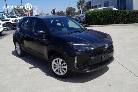Black 2023 Toyota Yaris Cross SUV GX