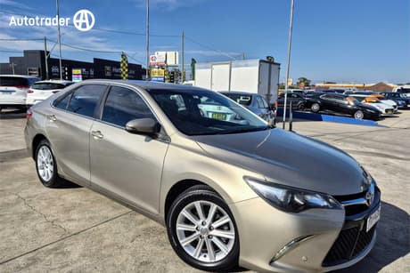Bronze 2016 Toyota Camry Sedan Atara S