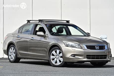 Gold 2010 Honda Accord Sedan V6 Luxury
