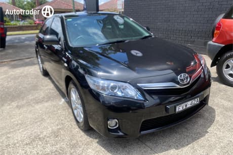 Black 2010 Toyota Camry Sedan Luxury Hybrid