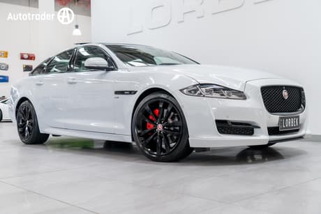 White 2016 Jaguar XJ Sedan 3.0 V6 Sc R-Sport Swb